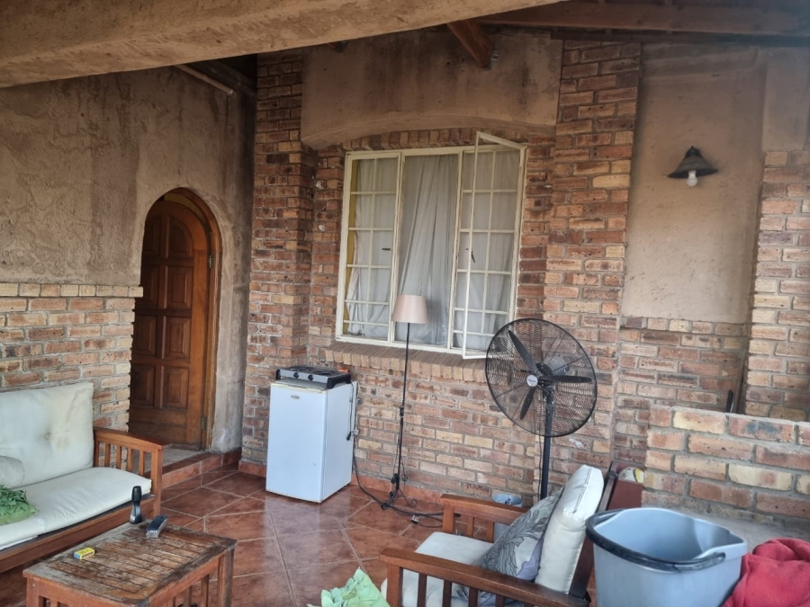 3 Bedroom Property for Sale in Safari Gardens North West